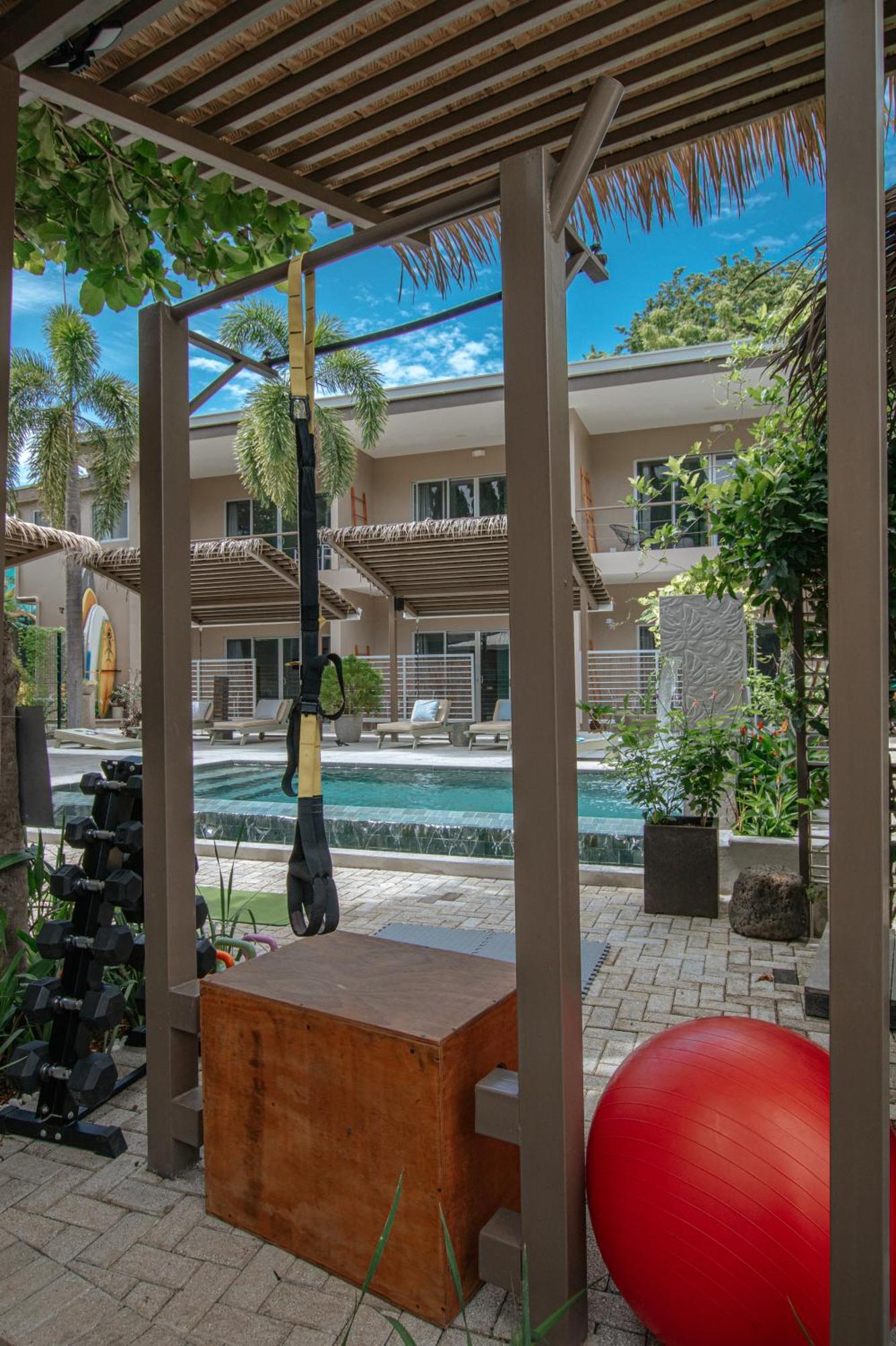 Tamarindo Bay Suites - Self Check In, Adults Only Экстерьер фото